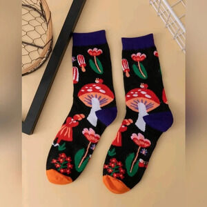 New in package mushroom 🍄 psychedelic high top socks women's size blue red jean